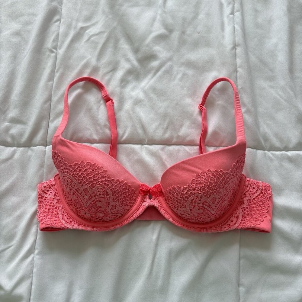 Victoria Secret Womens Size 34B Bra Body By Victoria Lined Demi Pink Lace Floral